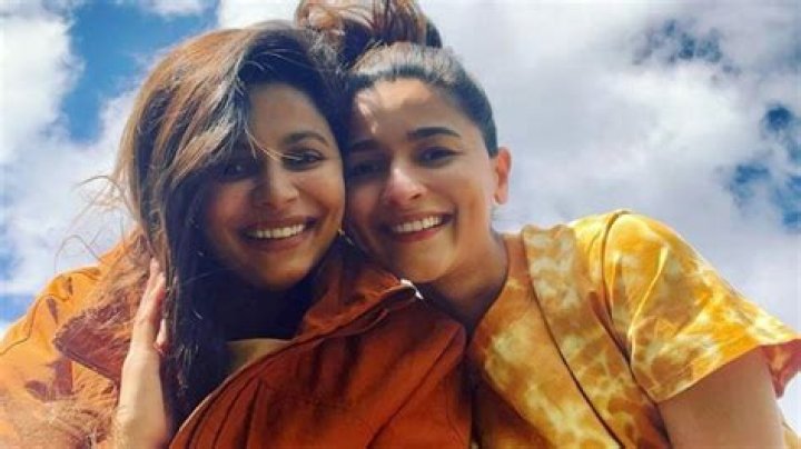 Are alia and shaheen real sister?
