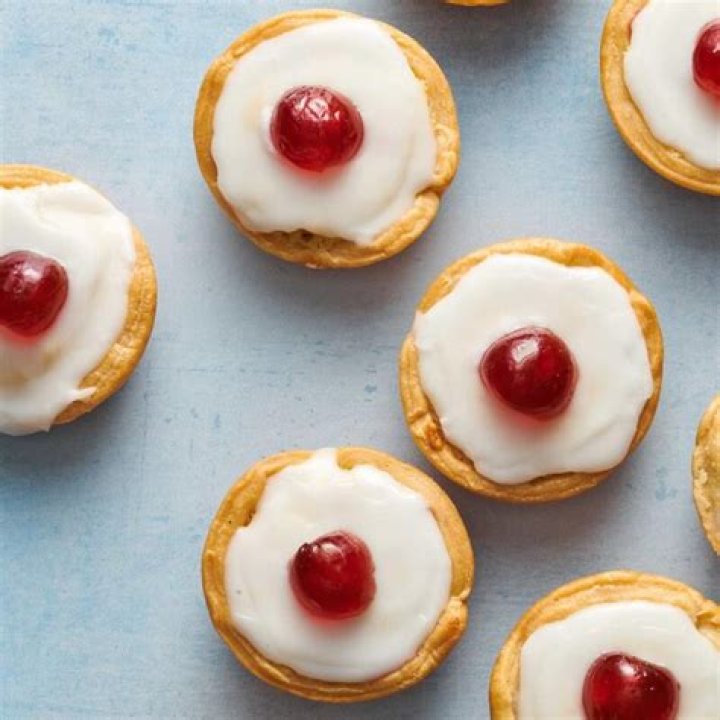 Are cherry bakewells suitable for vegetarians?