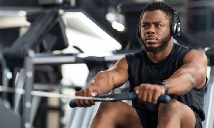 Can a rowing machine build muscle?