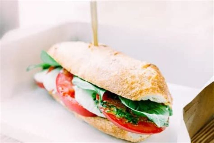 Can baguette be refrigerated?