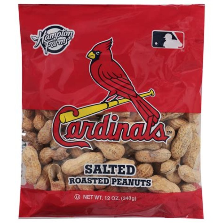 Can Cardinals eat salted peanuts?