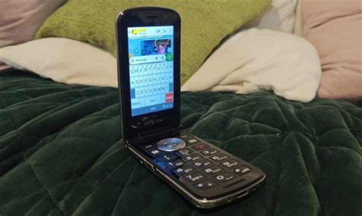 Can you get WhatsApp on a flip phone?