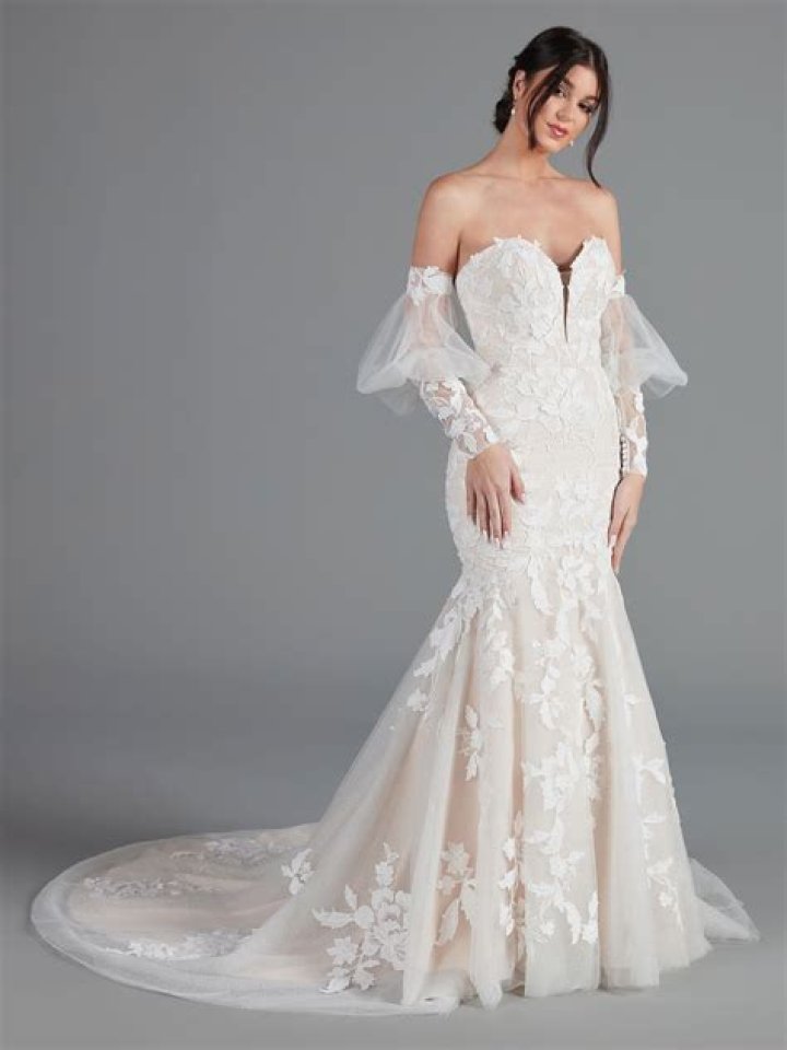 Can you try on wedding dresses at home?