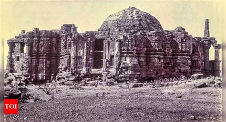 Did marathas destroyed temples?