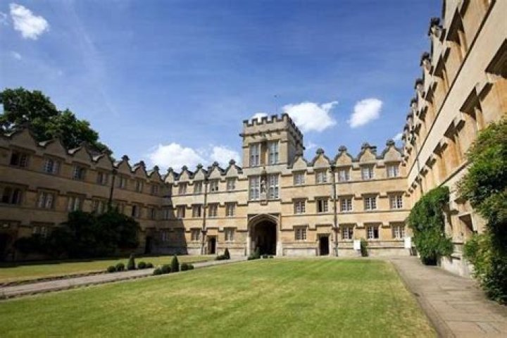 Did oxford university find vaccine for corona?