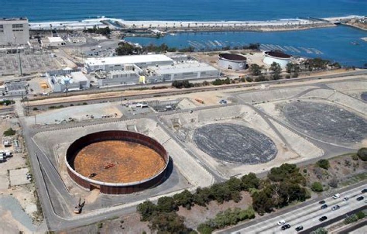 Does california have any desalination plants?
