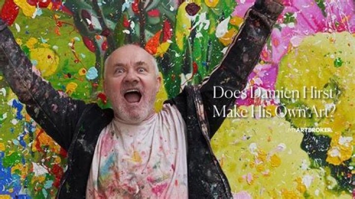 Does damien hirst paint?