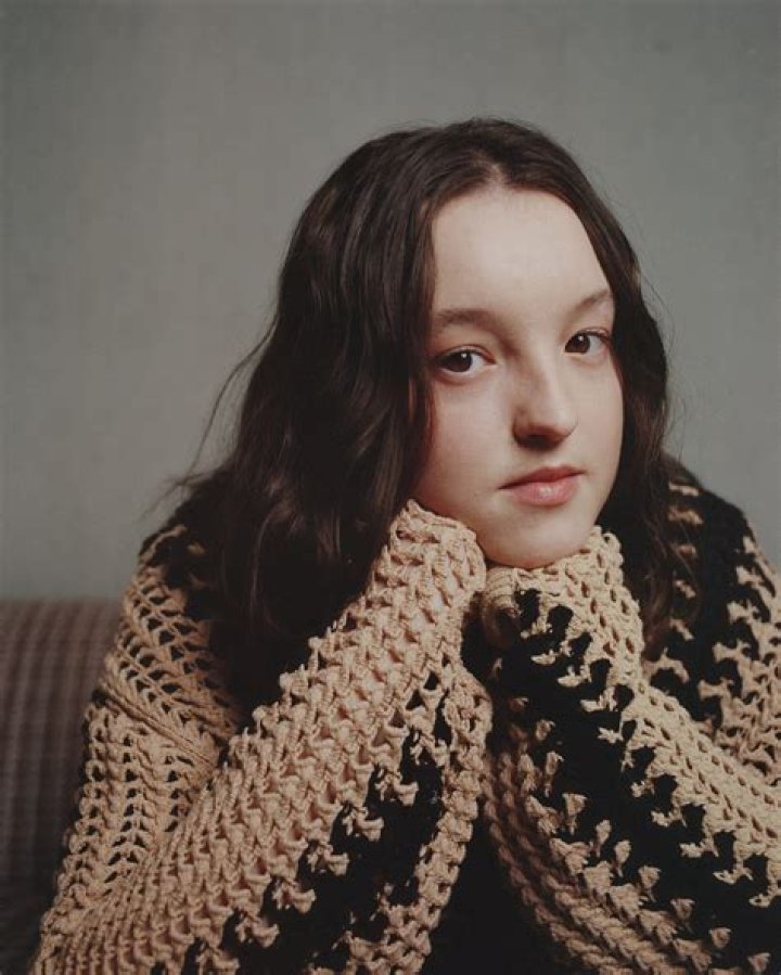 Does detested mean hate?