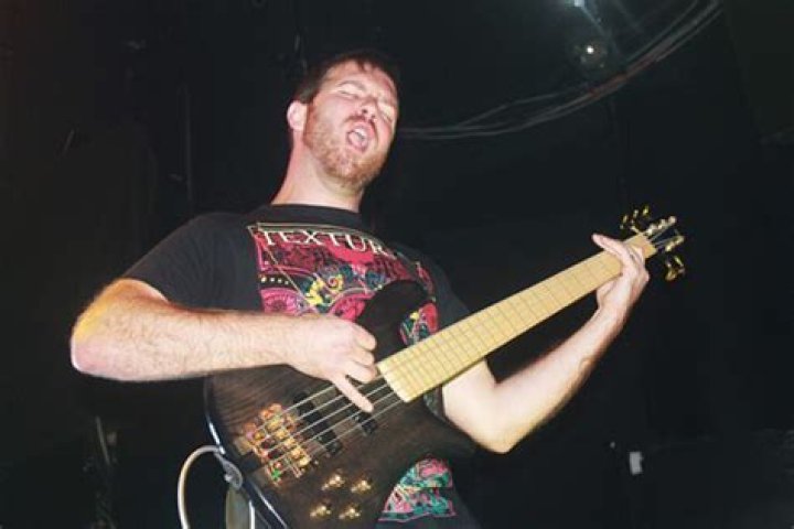 Does periphery have a bassist?