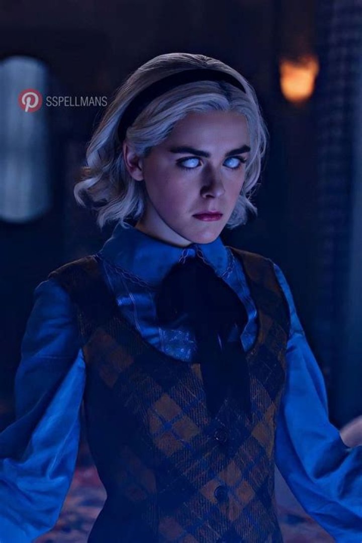 Does sabrina kill the mandrake?