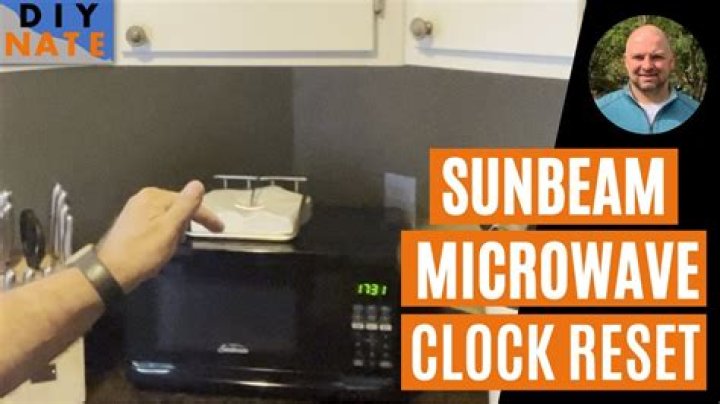 How do I mute my Sunbeam microwave?