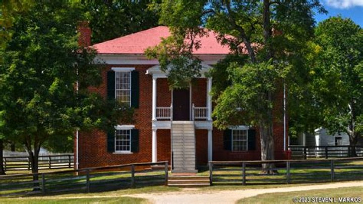 Is appomattox court house open?