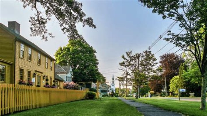 Is harwinton ct a good place to live?