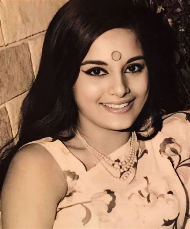 Was poonam sinha miss india?