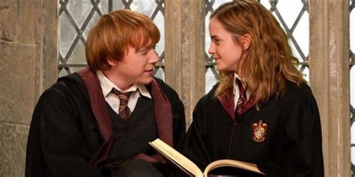 Were ron and hermione prefects?