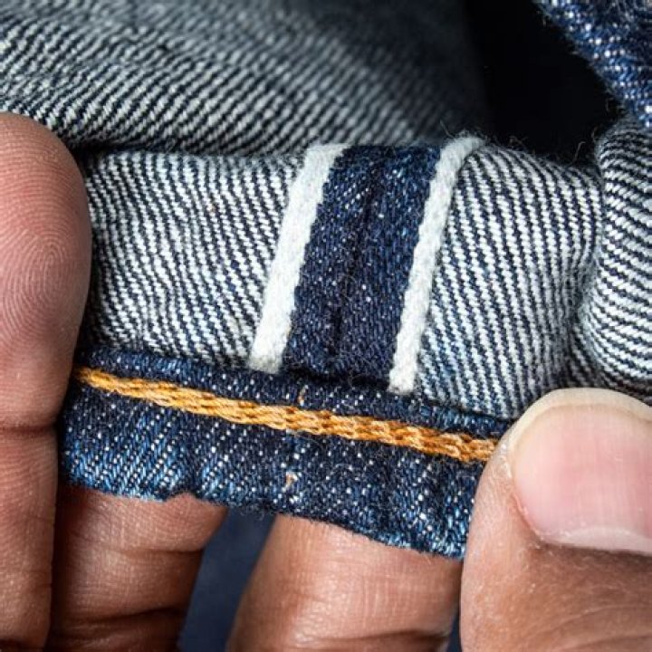 What is chainstitch hemming?