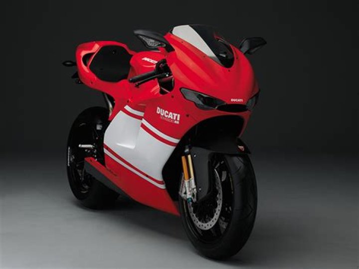 What is ducati desmosedici?