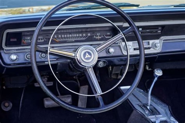 What size is a Dodge Dart steering wheel?