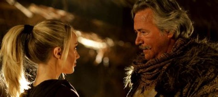 Where is Lee Horsley living now?