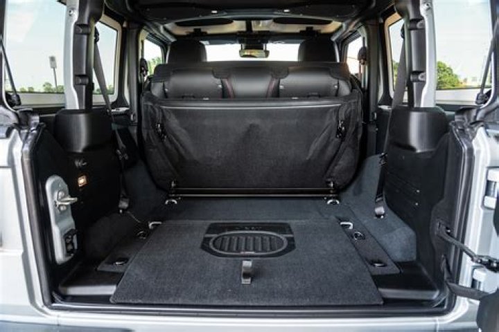 Which jeep wranglers have heated seats?