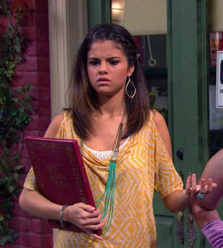 Who does Alex Russo end up with?