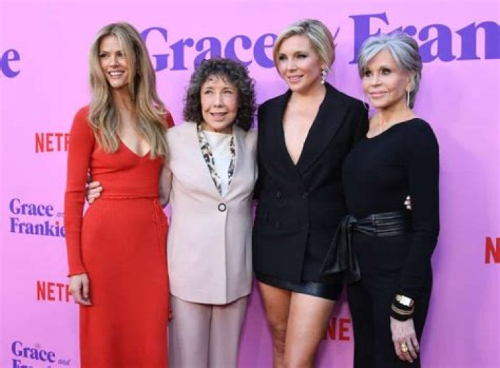Who is melissa dinicola on grace and frankie?