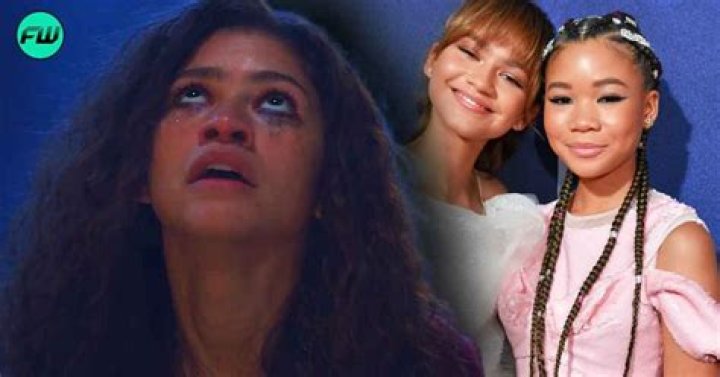 Who plays Zendaya's sister in euphoria?