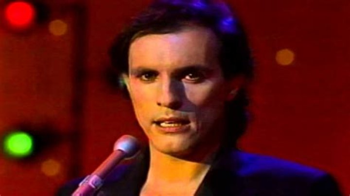 Who sang Major Tom song?